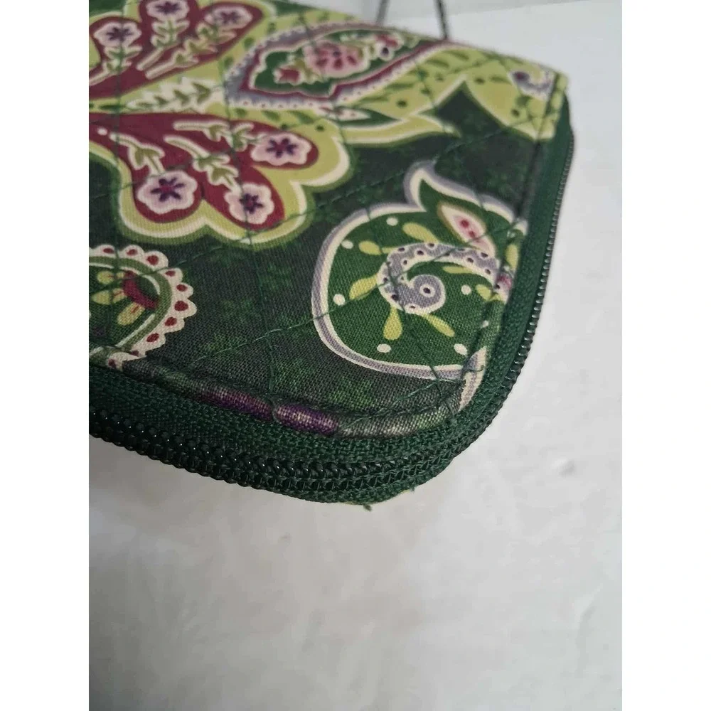 Vera Bradley Wallet Zip Around Paisley Green Pink Purple‎ Organizer Clutch READ